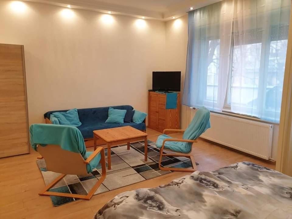 Lara Apartman بودابست المظهر الخارجي الصورة
